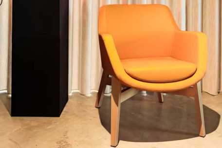 Kenzo S, silla ligera y funcional | Armisen Care