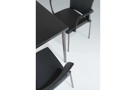 Mesa ¡HOLA! compacta y funcional | Armisen Care