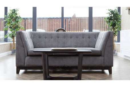 Mesas Harmony para entornos variados | Armisen Care