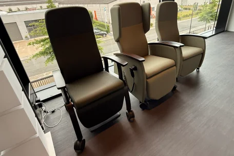 Silla FERO E-MOVE relax con ruedas | Armisen Care