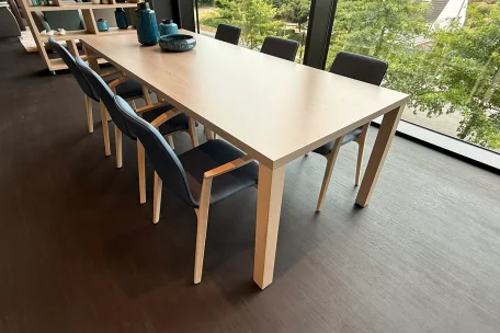 Mesa de noche Quadra con Frigorífico oculto | Armisen Care