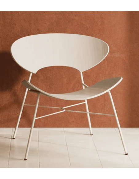 Kanu: butaca lounge de autor en madera o base metálica | Armisen Care