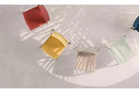 Silla ¡HOLA! compacta y funcional | Armisen Care