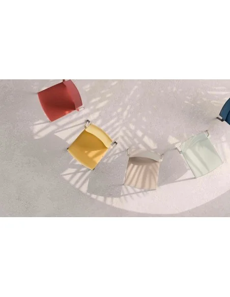 Silla ¡HOLA! compacta y funcional | Armisen Care