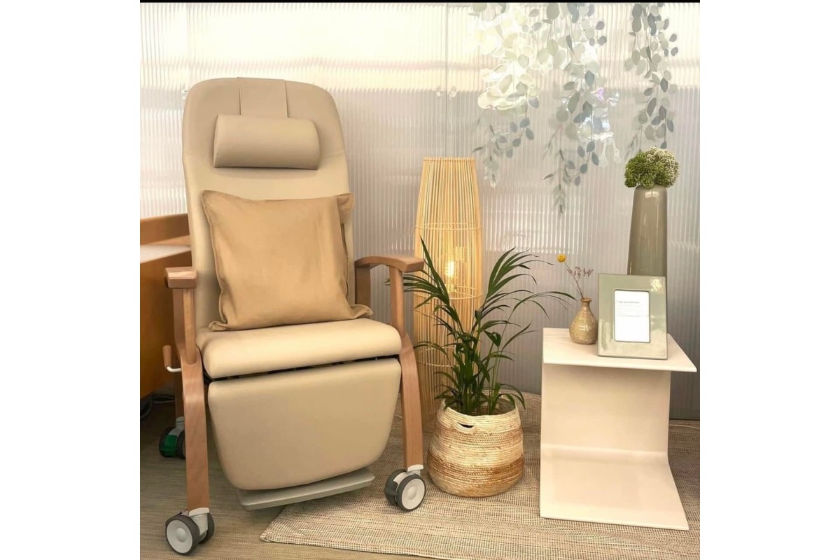 Silla FERO eléctrico Gravedad Cero con reposabrazos de madera- 18827