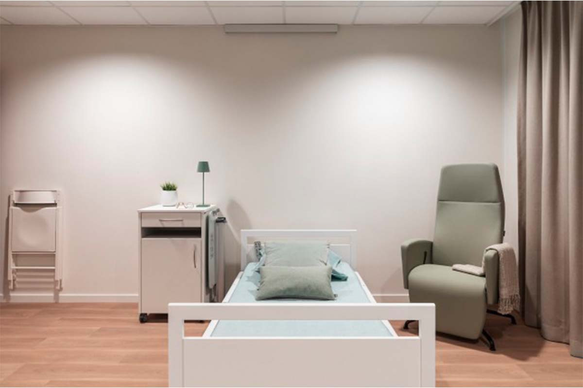 LAGO ASISTENCIA HOGAR CON FUNCIONES HOSPITALARIAS