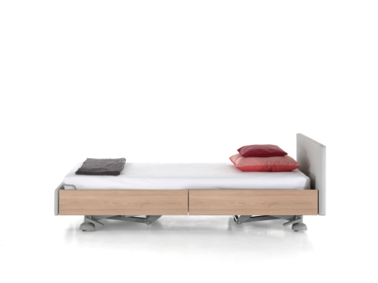 LAGO ASISTENCIA HOGAR CON FUNCIONES HOSPITALARIAS