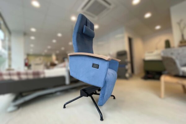 sillón ZenSo E-lift azul índigo